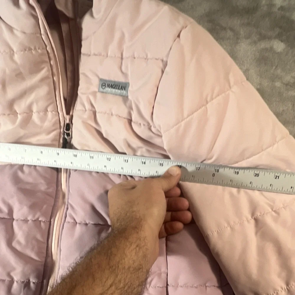 Magellan Outdoors Girls XL (16) Pink/Purple Colorblock Full Zip Puffer Jacket